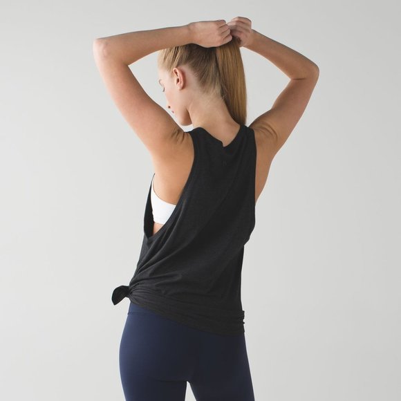 LULULEMON grey tie & go tank - Picture 4 of 8